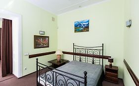 Luxury Central Two Bedroom Apartment